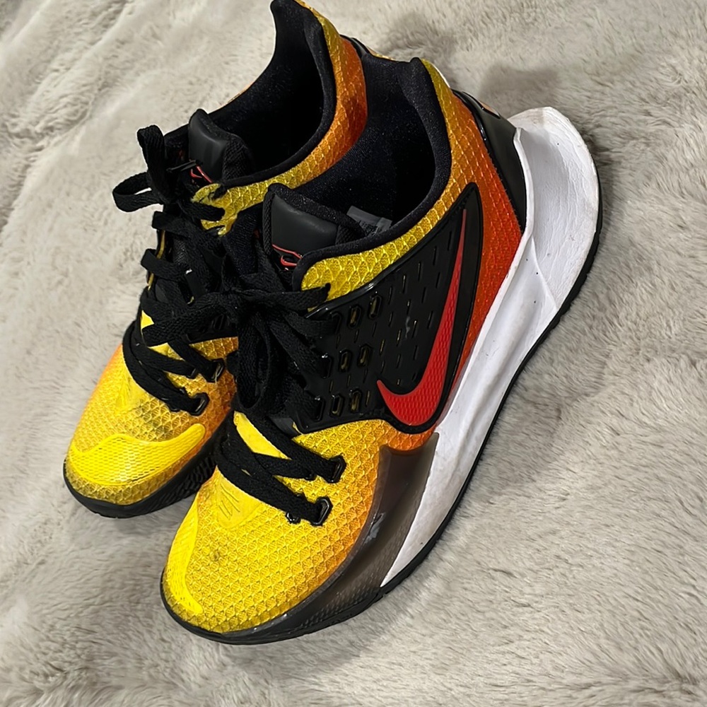 Very good condition Nike Kyries